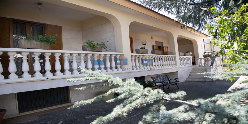 Villa bifamiliare in vendita a Bitonto