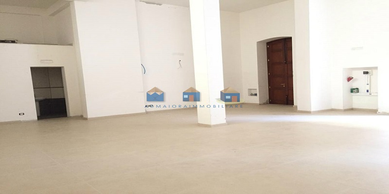 Locale commerciale in vendita zona centro a Bitonto