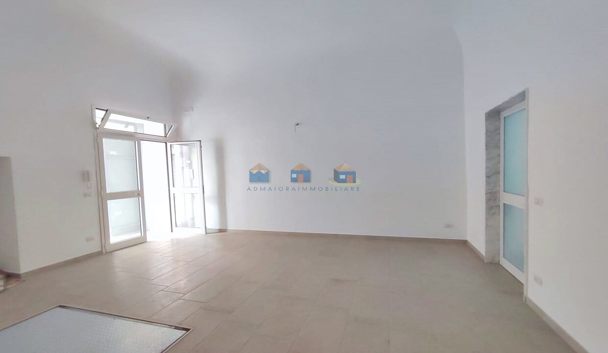 admaioraimmobiliare_localeusostudio
