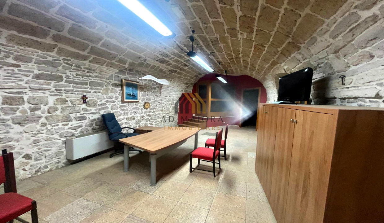 ad_maiora_immobiliare_affitto_locale_uso_studio_piazzaAldoMoro_1