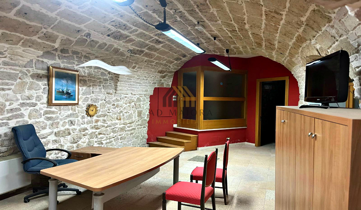ad_maiora_immobiliare_affitto_locale_uso_studio_piazzaAldoMoro_3