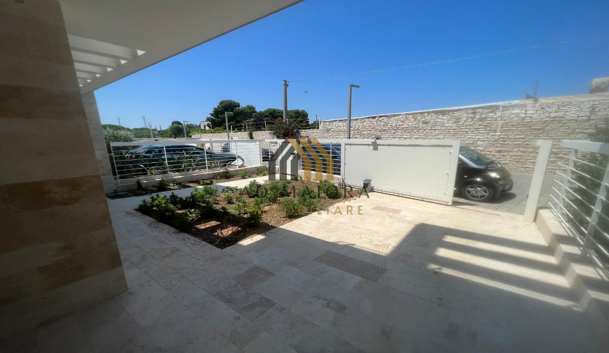 ad_maiora_immobiliare_soluzione_indipendente_su_due_livelli_a_Giovinazzo_3