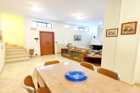 admaioraimmobiliare_villazonacontessa1