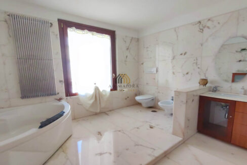 admaioraimmobiliare_villazonacontessa10